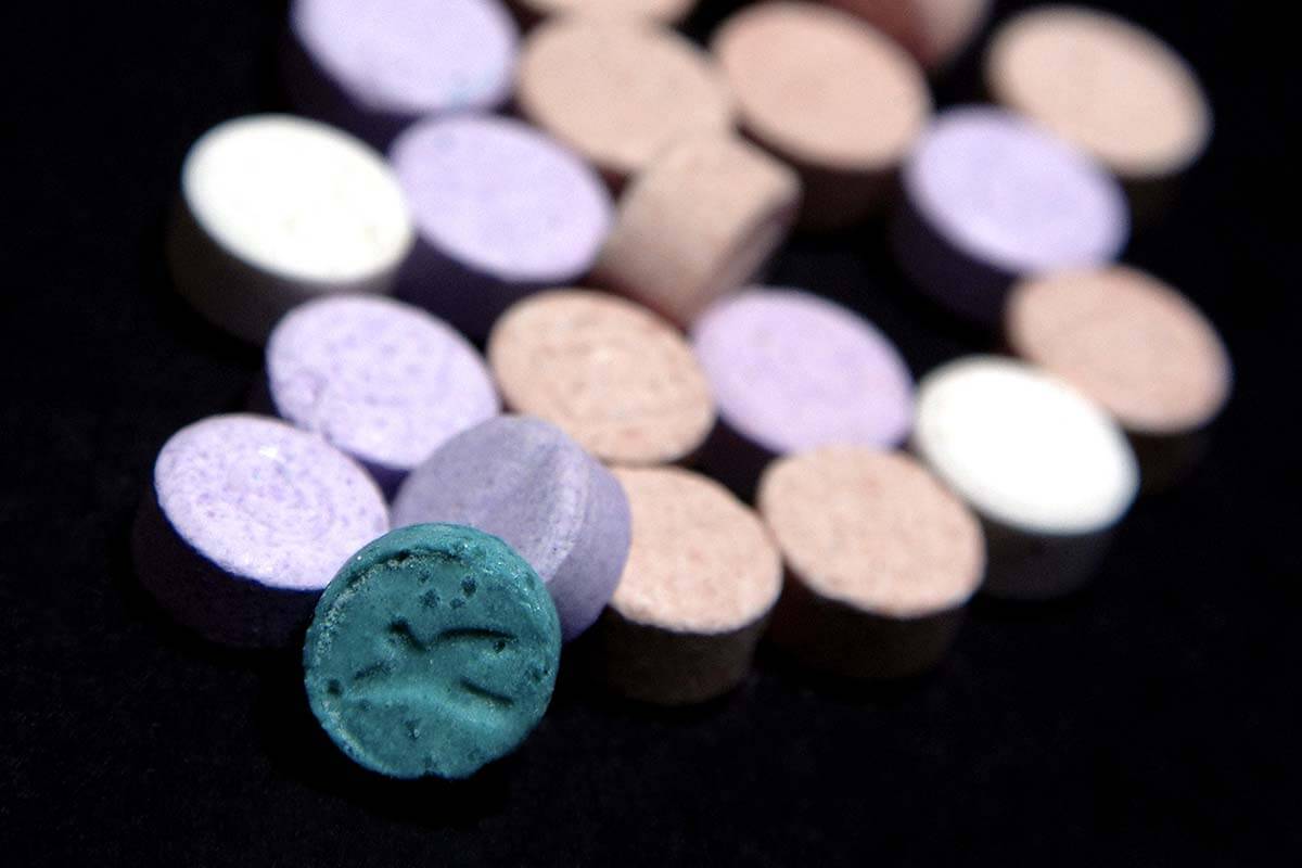 lighthousetreatment-a-complete-history-of-ecstasy-article-photo-ecstasy-tablets-on-black-background-891359